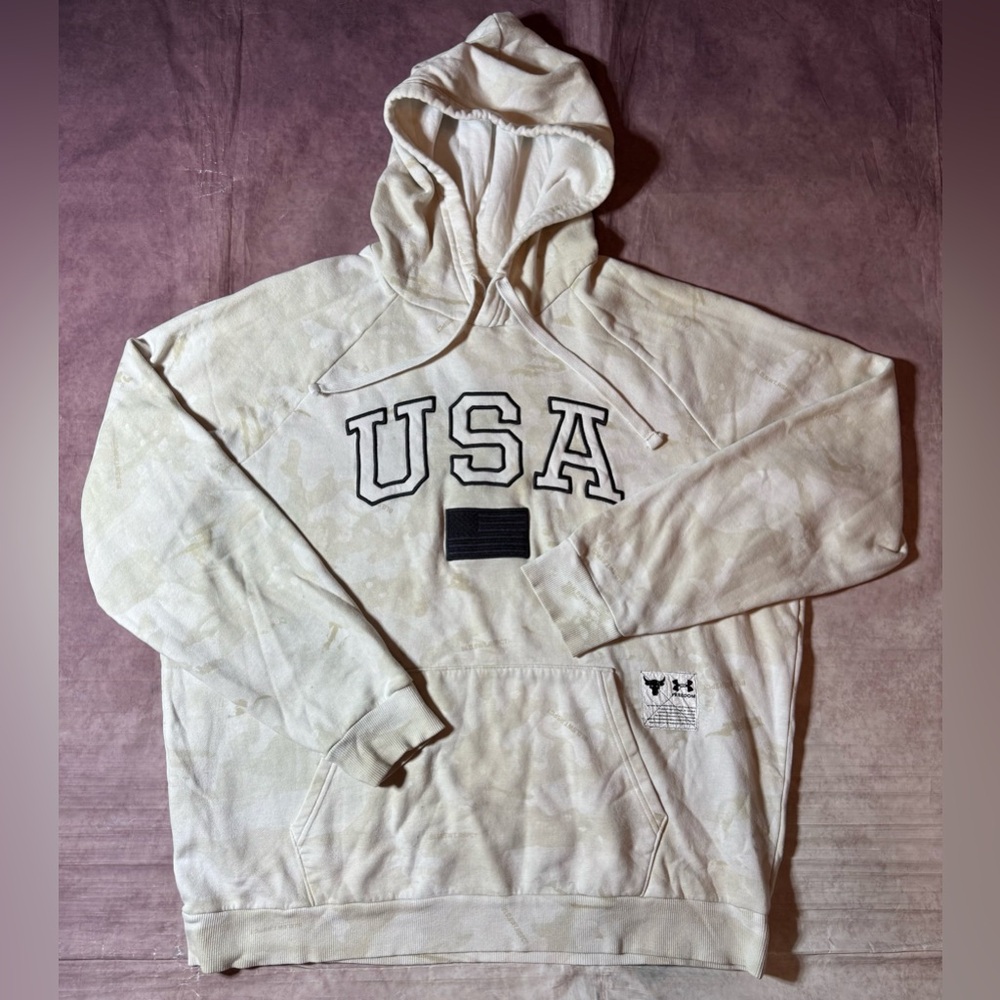 Under Armour Project Rock USA Veterans Day White Tan Camo Hoodie Men’s Size XL